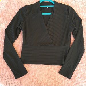 Black long sleeve V-neck